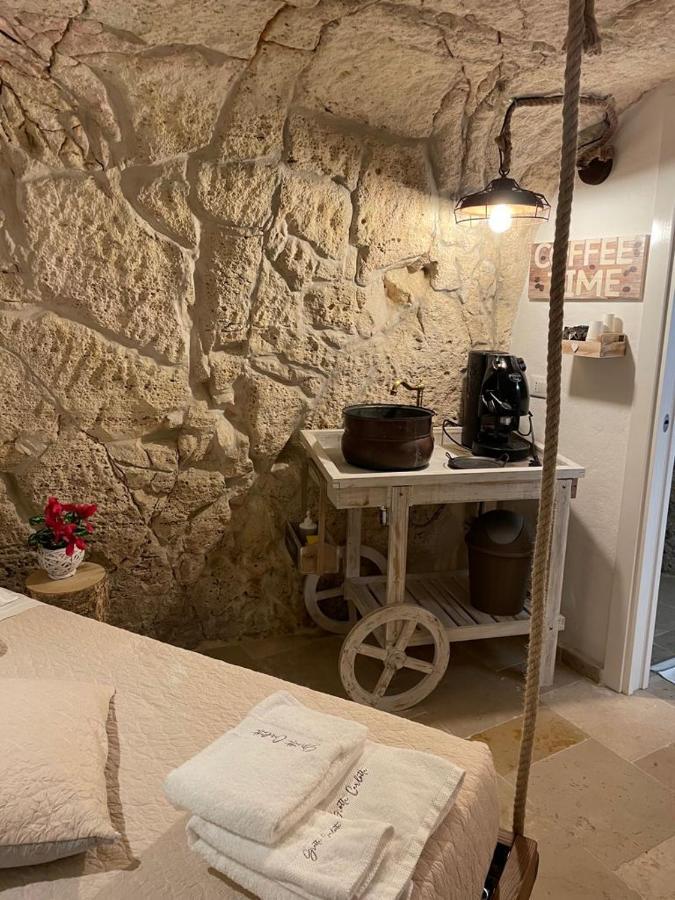Grotta Carlotta Bed & Breakfast Ostuni Eksteriør bilde