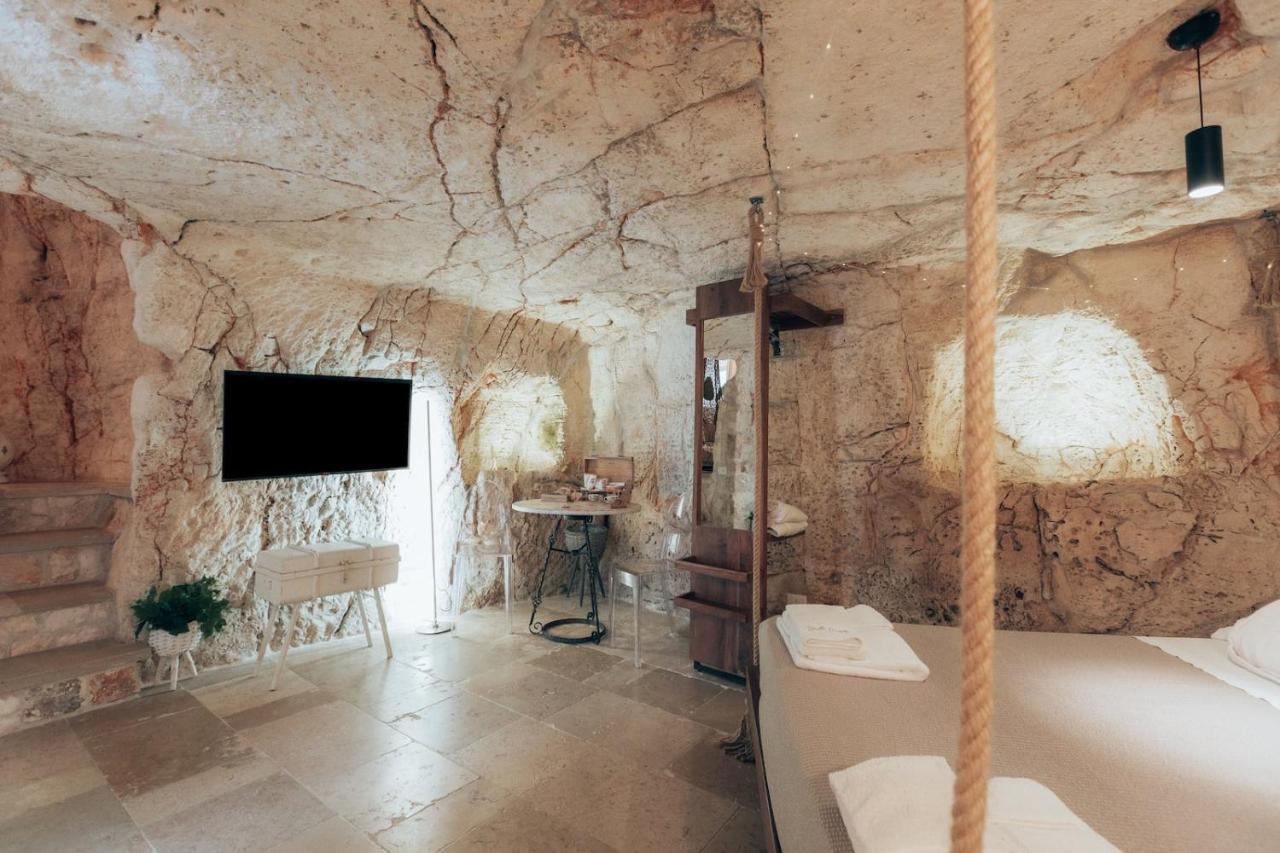 Grotta Carlotta Bed & Breakfast Ostuni Eksteriør bilde