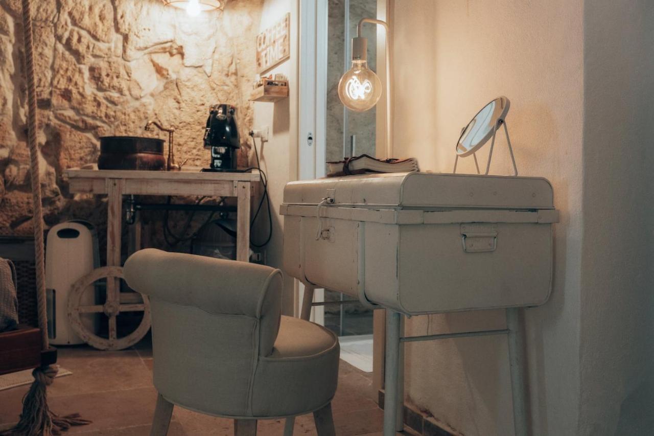 Grotta Carlotta Bed & Breakfast Ostuni Eksteriør bilde