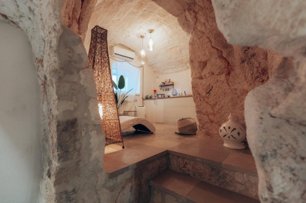 Grotta Carlotta Bed & Breakfast Ostuni Eksteriør bilde